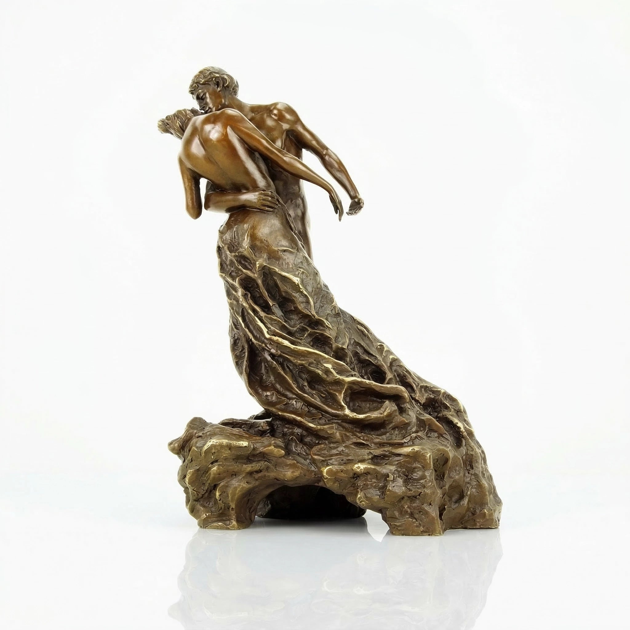 Vela-Bronze--Brass-Embrace-Figure-Sculpture-Garden-Courtyard-VSBS-8125-04