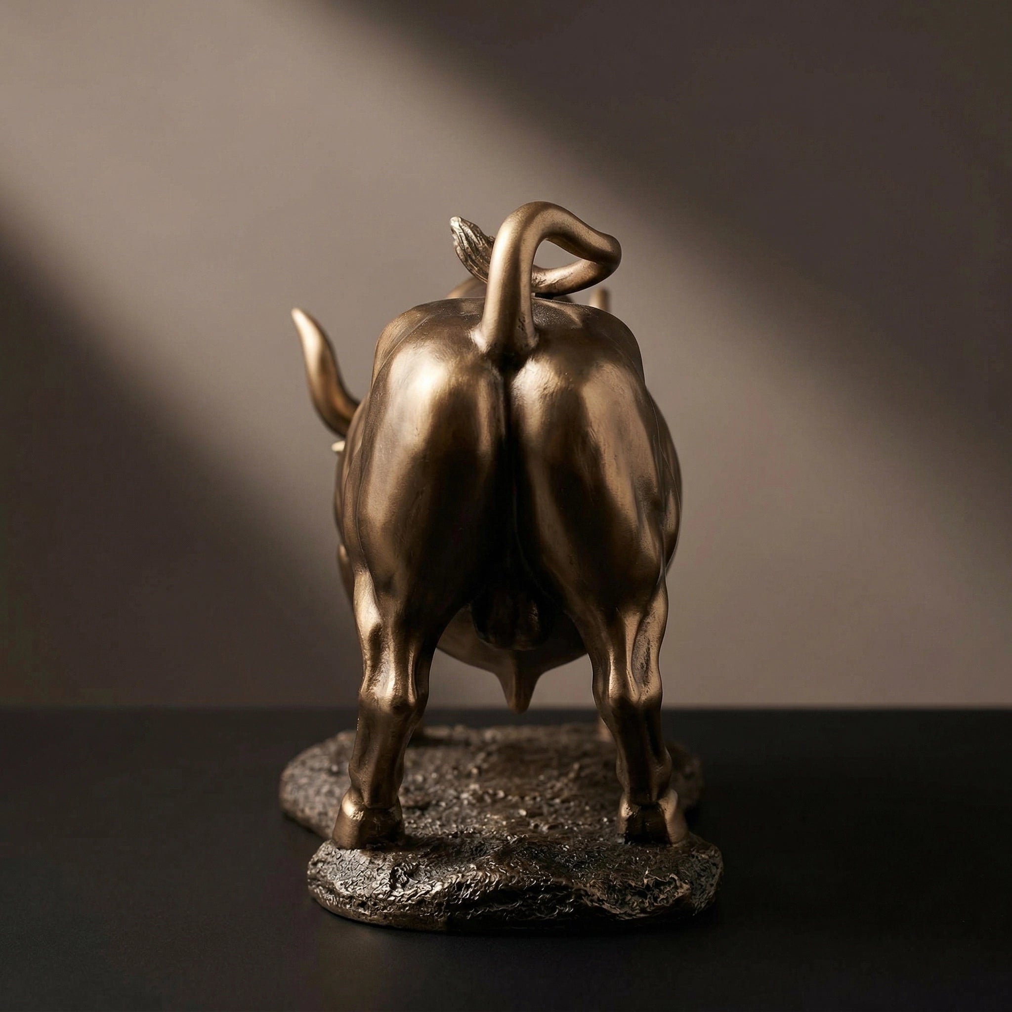 Vela-Bronze--Brass-Wildlife--Nature-Sculpture-Forward-Leaning-VBS-8241-02